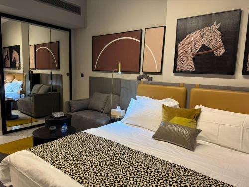 Downtown Dubai Apartment | 7 min walk2 Dubai Mall, Bay view