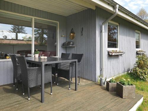 Hou House | 7 person holiday home in Hals-By Traum