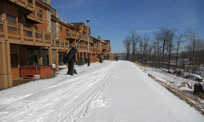 Seven Springs House | 7 Springs - Luxury Southwind Ski-in Ski-Out Mountain Townhouse