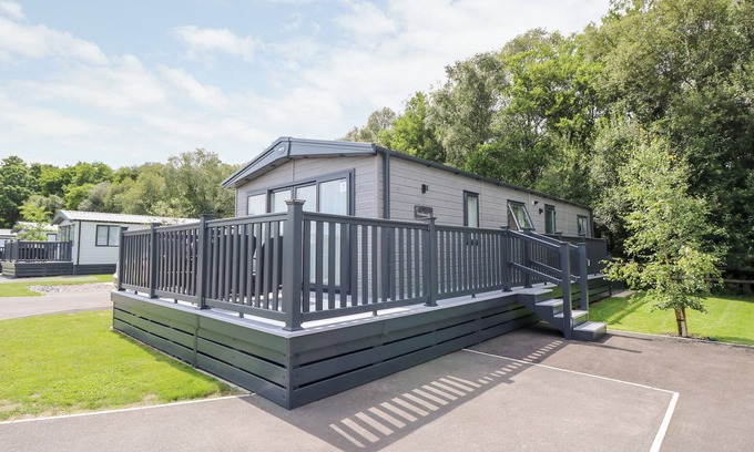 Woodfalls Cottage | 7 WILD HAVEN, pet friendly, with a garden in Landford