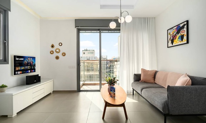 Tel Aviv Apartment | 70 m² Apartment ∙ 2 bedrooms ∙ 4 guests