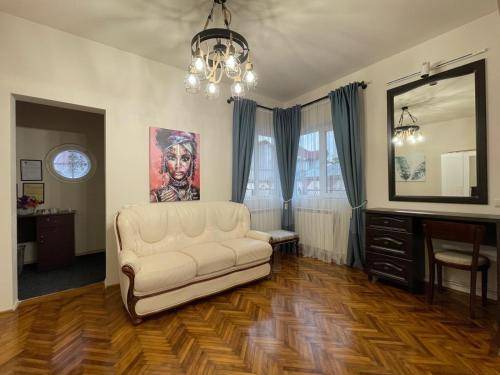 Ploiesti Apartment | 70 m² Apartment ∙ 2 bedrooms ∙ 6 guests