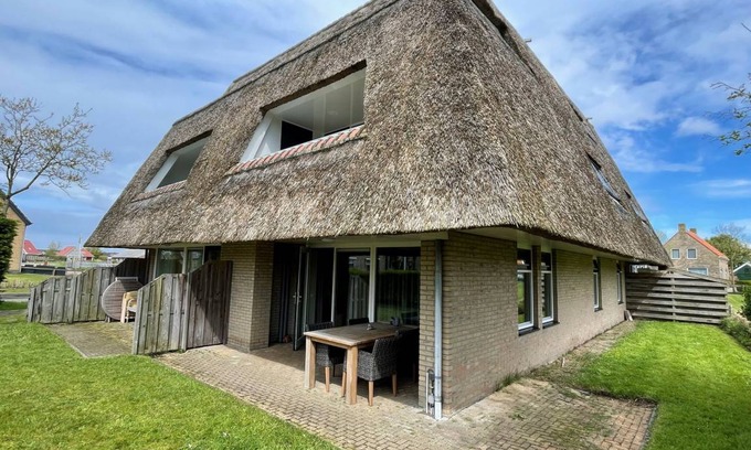 Municipality of Ameland Apartment | 70 m² Apartment ∙ 2 bedrooms ∙ 4 guests