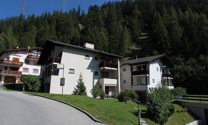 Savognin Apartment | 70 m² Apartment ∙ 2 bedrooms ∙ 4 guests