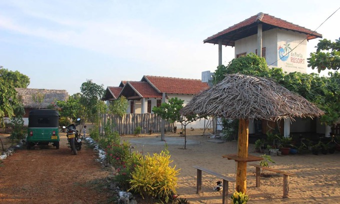 Pottuvil House | 70 m² Bungalow ∙ 4 bedrooms ∙ 10 guests
