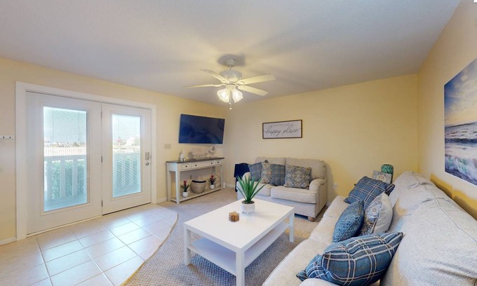 Caine Woods Condo | 70 m² Condo ∙ 2 bedrooms ∙ 5 guests