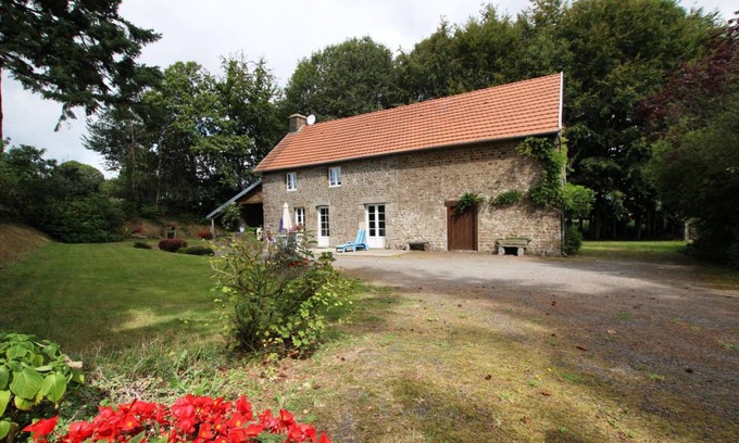 Le Grand-Celland House | 70 m² Gîte ∙ 2 bedrooms ∙ 4 guests