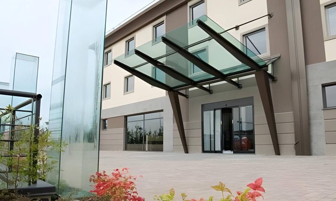 Grassobbio Hotel | 70 m² Hotel ∙ 127 guests