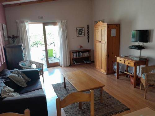 Bergvliet House | 70 m² House ∙ 1 bedroom ∙ 3 guests