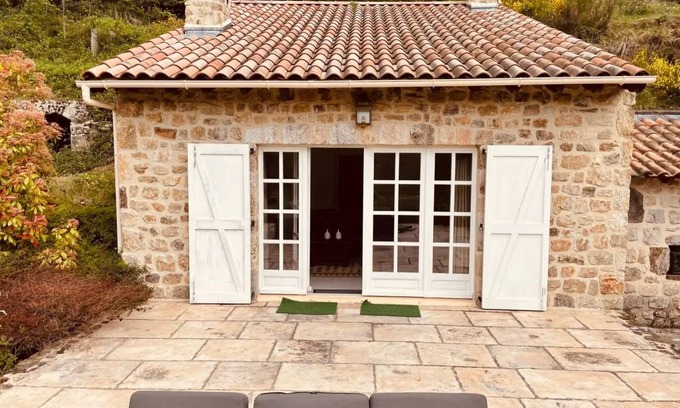 Empurany House | 70 m² House ∙ 2 bedrooms ∙ 5 guests