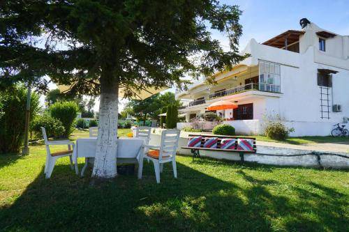 Lefkippos House | 70 m² House ∙ 2 bedrooms ∙ 6 guests