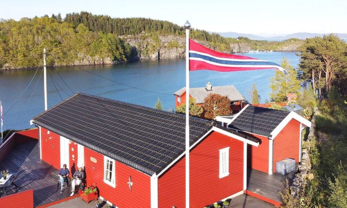 Sund House | 70 m² House ∙ 3 bedrooms ∙ 6 guests