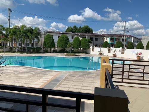 Angeles City House | 70 m² House ∙ 3 bedrooms ∙ 8 guests