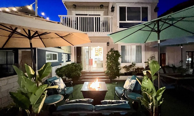 South Mission Beach House | 70 steps to surf! A+ location! A+ Patio! A+ parking!