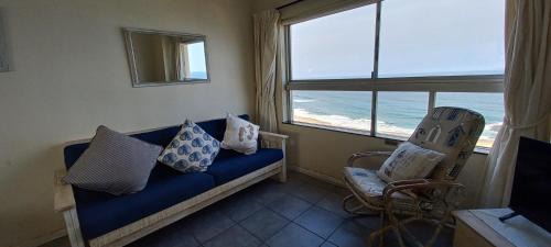 Kingsborough Apartment | 703 High Tide, Holiday Apartment, Main Beach, Amanzimtoti