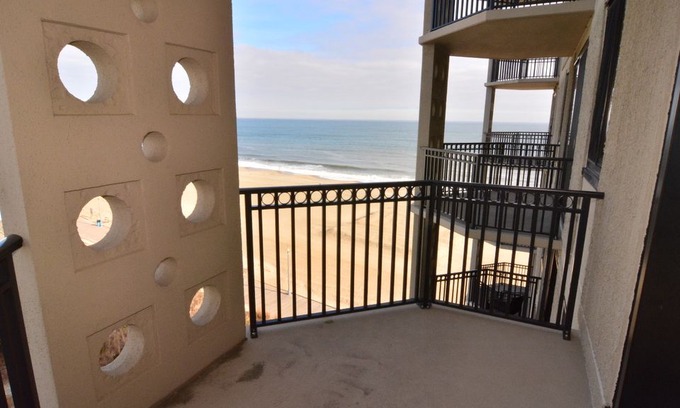 Rehoboth Beach Apartment | #703 Ocean Front Condo, 1 Bedroom, 1 Bath Studio, One Virginia Avenue, Rehoboth Beach DE