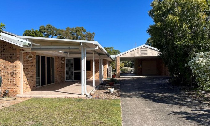 Rainbow Beach House | 71 Tingira Close Rainbow Beach