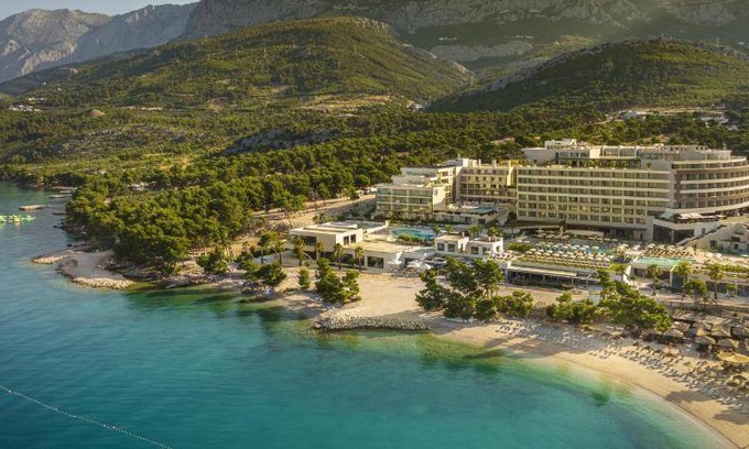 Makarska Hotel | 73 m² Hotel ∙ 2 bedrooms ∙ 127 guests