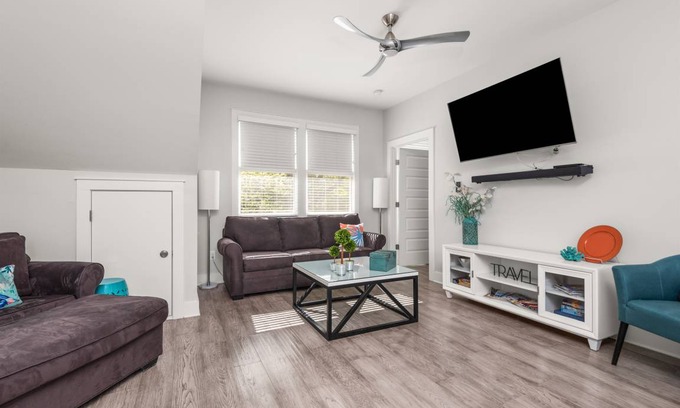 Eastwood House | 73 m² House ∙ 1 bedroom ∙ 4 guests