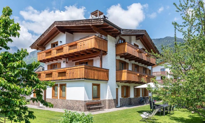Pinzolo Apartment | 74 m² Apartment ∙ 2 bedrooms ∙ 6 guests