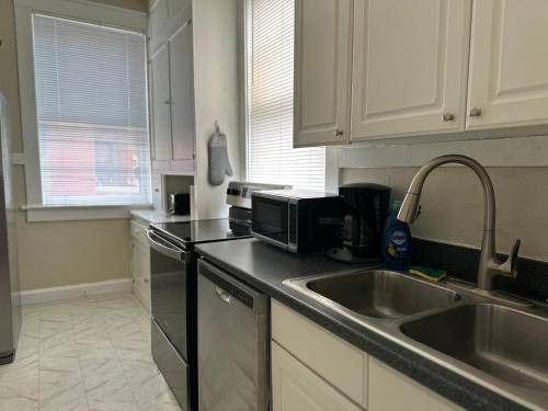 Evansville Apartment | 74 m² Apartment ∙ 4 guests