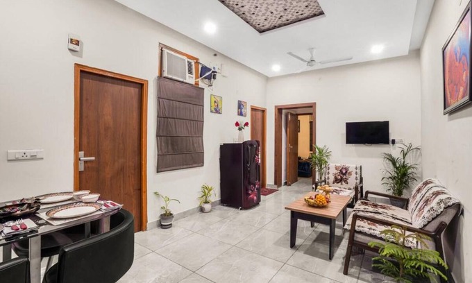Dilshad Garden Apartment | 74 m² Apartment ∙ 2 bedrooms ∙ 12 guests