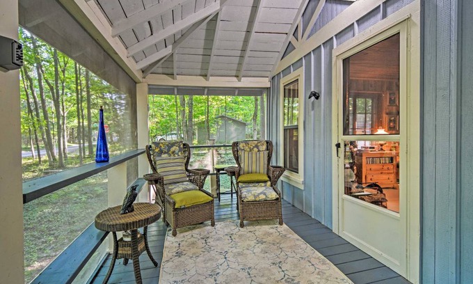 Harbor Springs Cottage | 74 m² Cabin ∙ 1 bedroom ∙ 2 guests