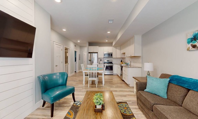 Traverse City Condo | 74 m² Condo ∙ 2 bedrooms ∙ 6 guests