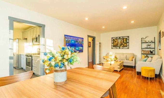 Glendora House | 74 m² House ∙ 3 bedrooms ∙ 6 guests