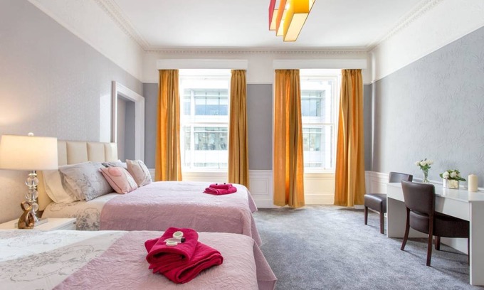 Tollcross Apartment | 75 m² Apartment ∙ 2 bedrooms ∙ 8 guests