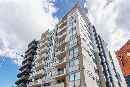 Fortitude Valley Apartment | 75 m² Apartment ∙ 2 bedrooms ∙ 4 guests