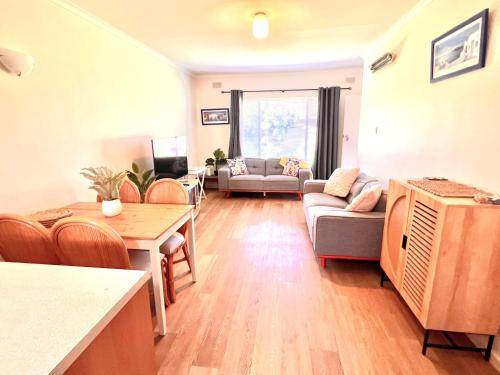 Victor Harbor Apartment | 75 m² Apartment ∙ 2 bedrooms ∙ 4 guests