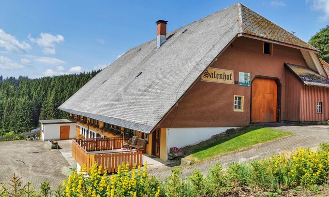 Schwarzenbach Apartment | 75 m² Apartment ∙ 2 bedrooms ∙ 4 guests
