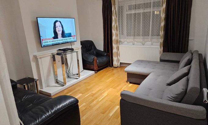 Wandle Valley Apartment | 75 m² Apartment ∙ 2 bedrooms ∙ 6 guests