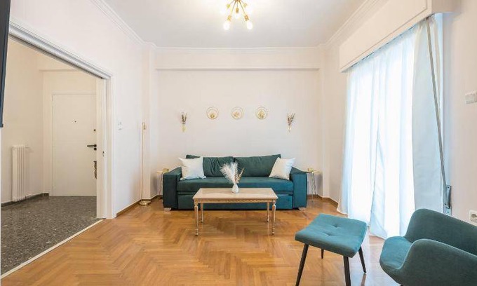 Vyronas Apartment | 75 m² Apartment ∙ 2 bedrooms ∙ 6 guests