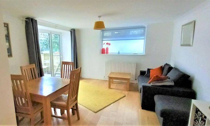 Southwark Apartment | 75 m² Apartment ∙ 2 bedrooms ∙ 5 guests
