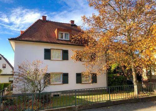 Weinheim Apartment | 75 m² Apartment ∙ 2 bedrooms ∙ 5 guests