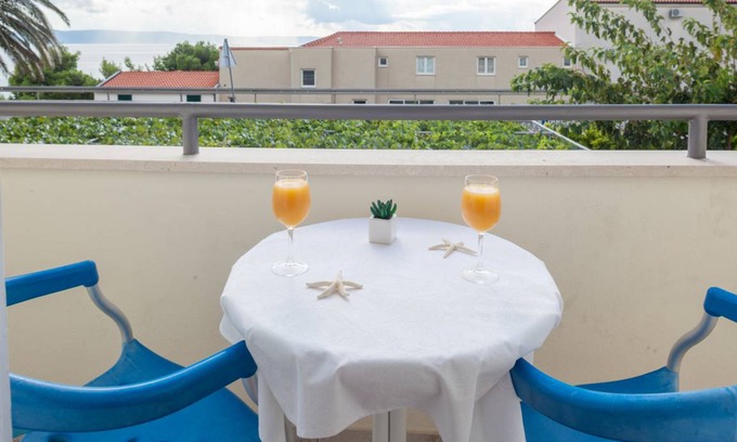 Tucepi Apartment | 75 m² Apartment ∙ 3 bedrooms ∙ 11 guests