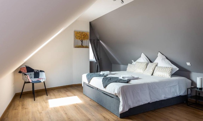 Thann Apartment | 75 m² Apartment ∙ 3 bedrooms ∙ 5 guests