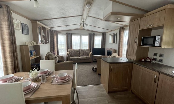 Leven Cabin | 75 m² Cabin ∙ 3 bedrooms ∙ 6 guests