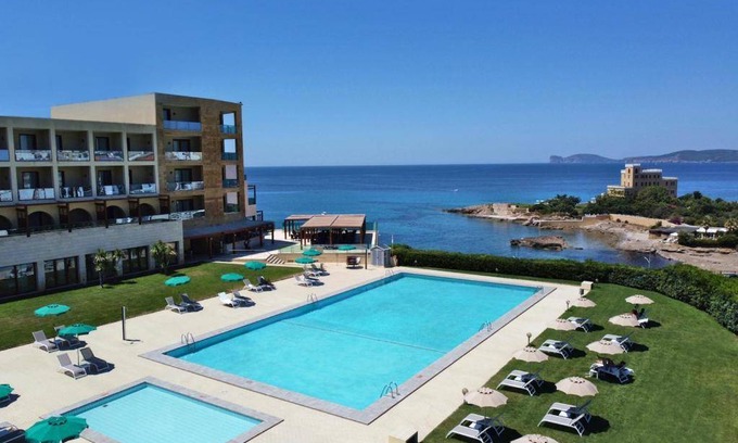 Alghero Hotel | 75 m² Hotel ∙ 2 bedrooms ∙ 127 guests