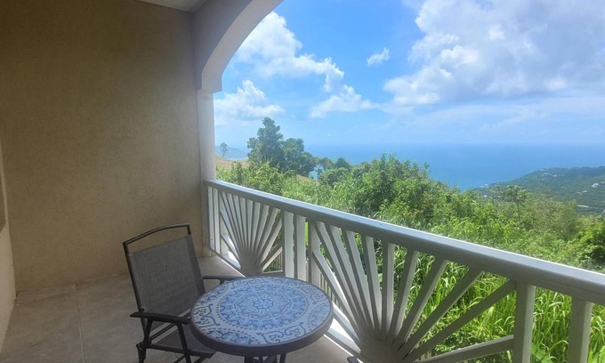 Road Town House | 75 m² House ∙ 2 bedrooms ∙ 4 guests