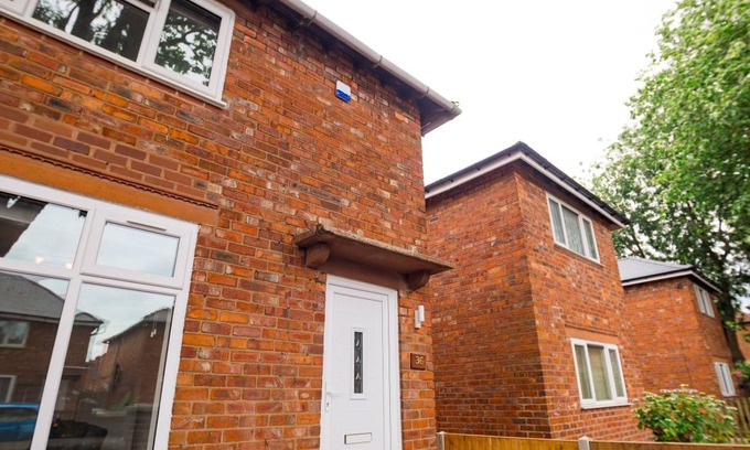 Walsall House | 75 m² House ∙ 3 bedrooms ∙ 6 guests