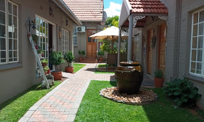 Kimberley House | 75 on Milner Lodge