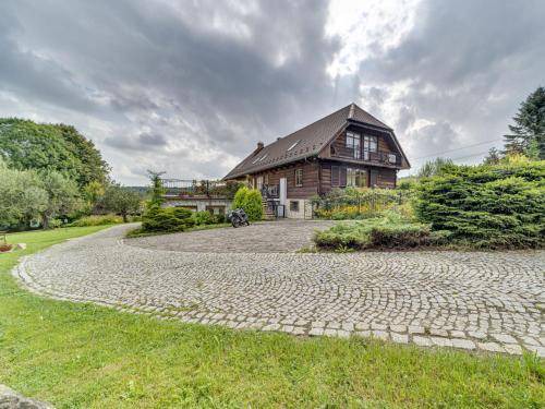 Borowna House | 750 m² House ∙ 7 bedrooms ∙ 12 guests