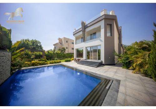 Sheikh Zayed City Villa | 750 m² Villa ∙ 4 bedrooms ∙ 6 guests
