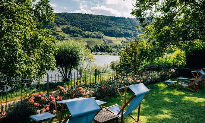 Senheim Apartment | 78 m² Apartment ∙ 3 bedrooms ∙ 4 guests