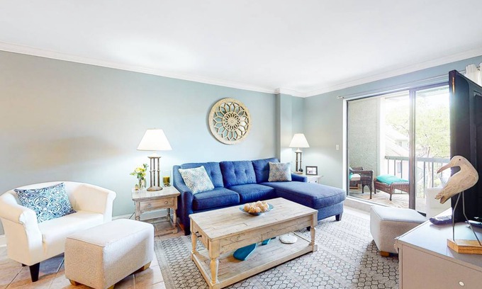 Harbour Town Condo | 79 m² Condo ∙ 1 bedroom ∙ 4 guests