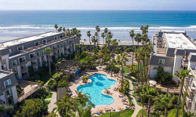 South Oceanside Condo | 79 m² Condo ∙ 1 bedroom ∙ 4 guests