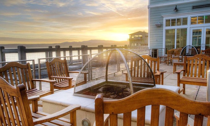 Monterey Hotel | 79 m² Hotel ∙ 127 guests